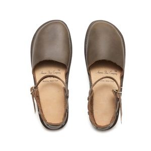 Aurora Shoe Co. Mary Jane